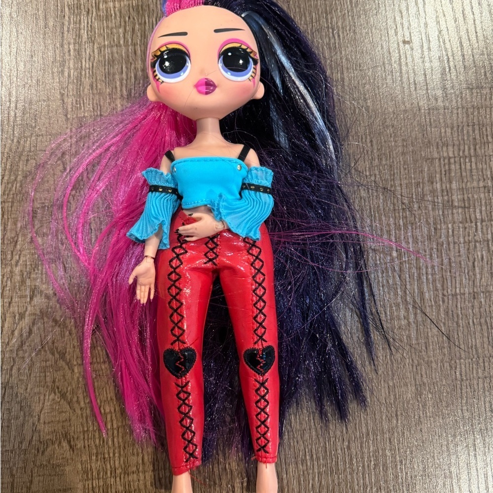 L.O.L. Surprise! O.M.G. Movie Magic Miss Direct fashion doll